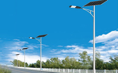 农村道路装工业园区太阳能路灯选多大瓦数实测
